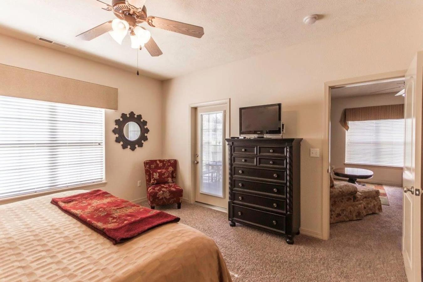 Branson Condo With A Walkout And Elevator Access At Thousand Hills And Next To 76 エクステリア 写真