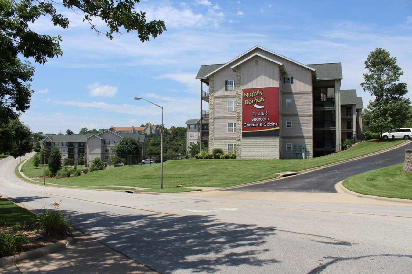 Branson Condo With A Walkout And Elevator Access At Thousand Hills And Next To 76 エクステリア 写真